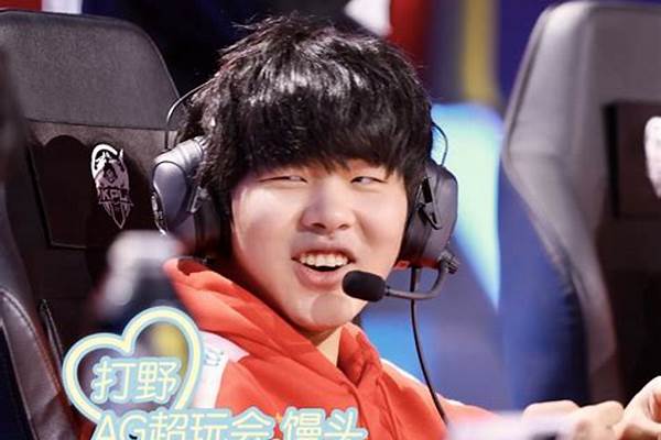 初晨为什么叫馒头,哥